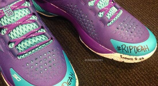 It Matters: Steph Curry Honors Victim of Chapel Hill Murders